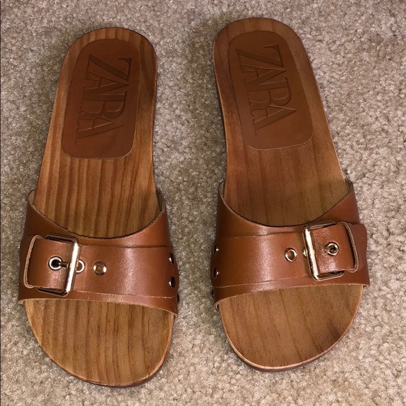 Zara Shoes - ZARA Flat Leather Sandals w/ Wooden Sole - Size 37